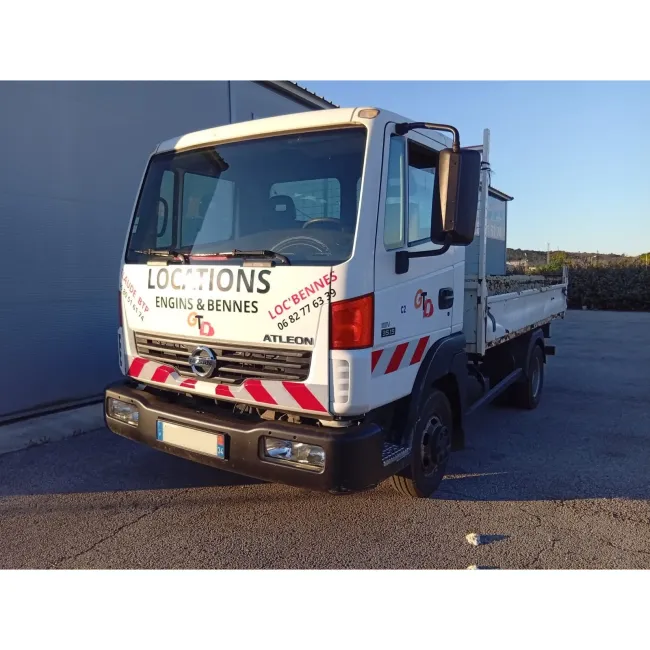 Camion benne NISSAN CM4